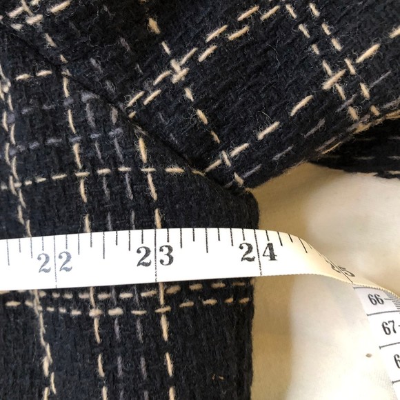 Vtg Harve' Benard Wool Blazer w/Detailed Stitching and a Suede Collar; Layering - Picture 11 of 11